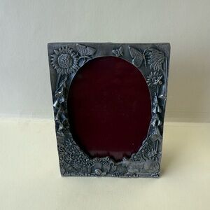 Vintage Ornate Floral Garden Scene Pewter Photo Frame in Silver.